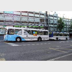 254027-ch-2009-lausanne--trolejbus-s-vlekem